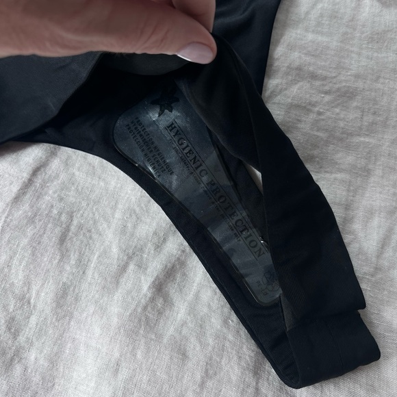 KHAITE The Janelle Bodysuit in Black jersey SZ M BNWT never worn - Picture 15 of 15